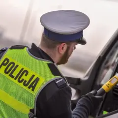 Czy można odmówić dmuchania w alkomat? Poznaj swoje prawa i zdrowie