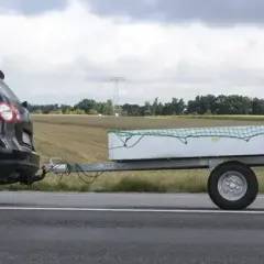 Ile można jechać z przyczepą na autostradzie w Niemczech – kluczowe przepisy
